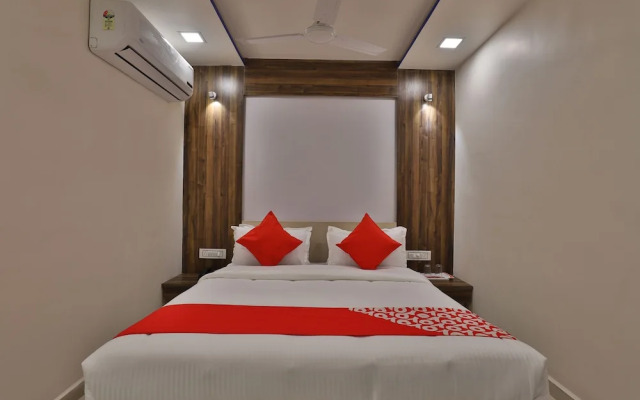 OYO 26476 Hotel Meridan Palace