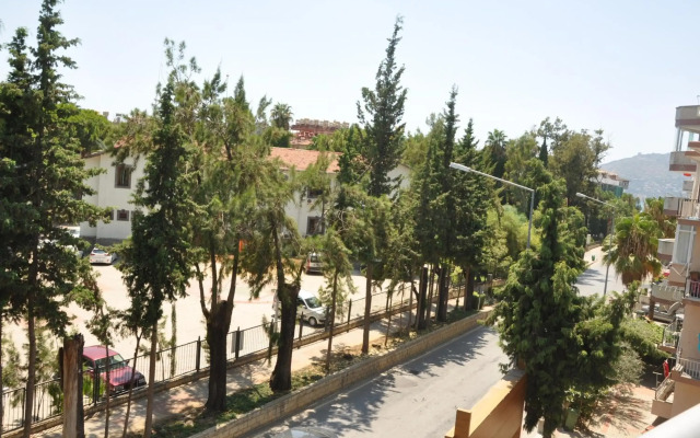 Lavinia Apart Hotel