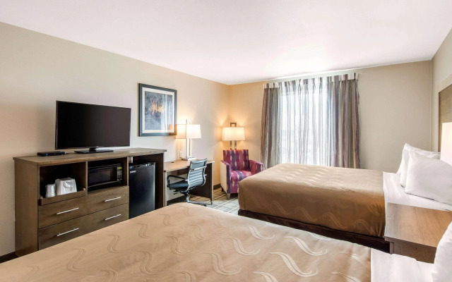 Quality Inn & Suites Carlsbad Caverns Area