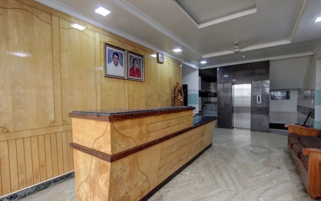 SPOT ON 29404 Kruthika Comforts