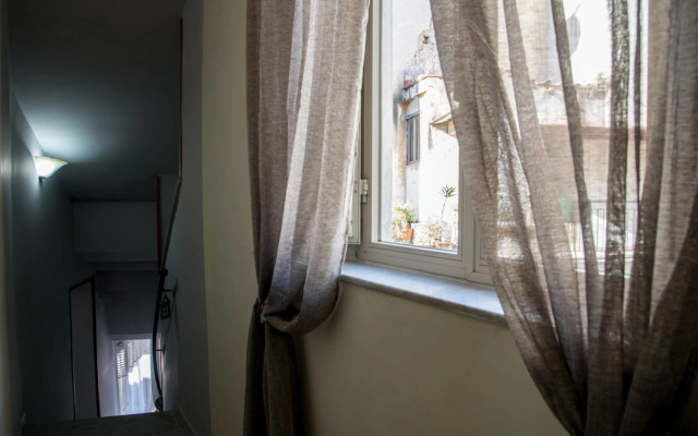 Castel Capuano Flat By DomusExtra