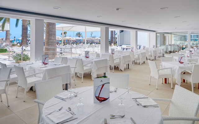 Hipotels Mercedes Aparthotel