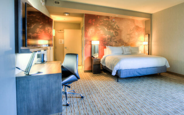 Courtyard Pigeon Forge