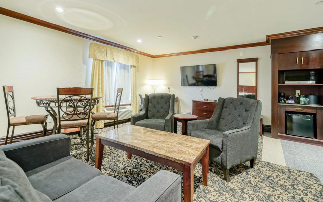 Woodbine Hotel and Suites