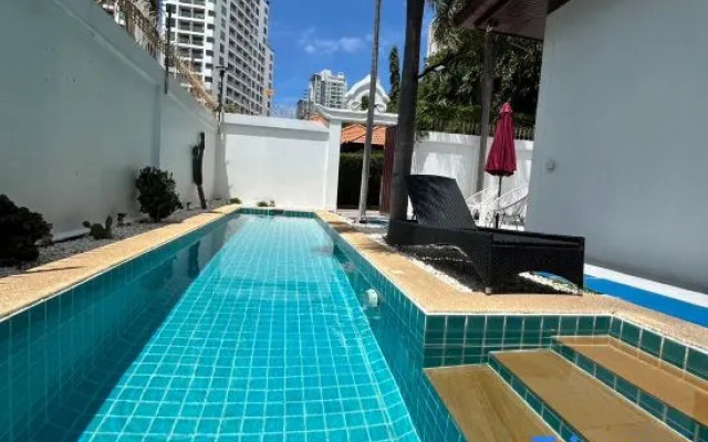 MJ21 Majestic Residence