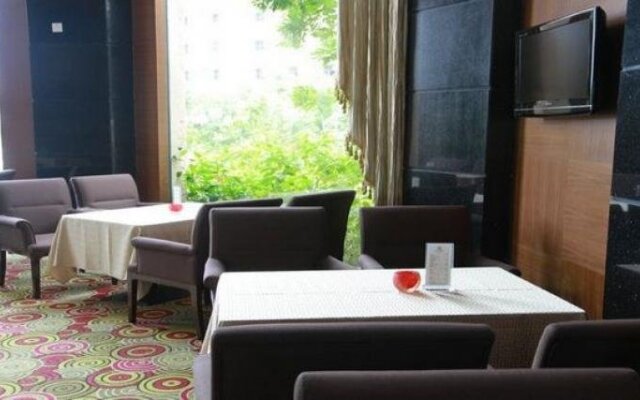 Fusion Hotel Amp; Resort