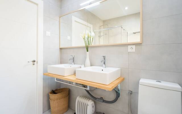 Ahro Suites Plaza de Arriola 1