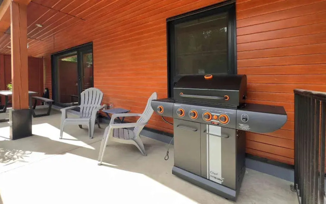 Al's Escape by Revelstoke Vacations