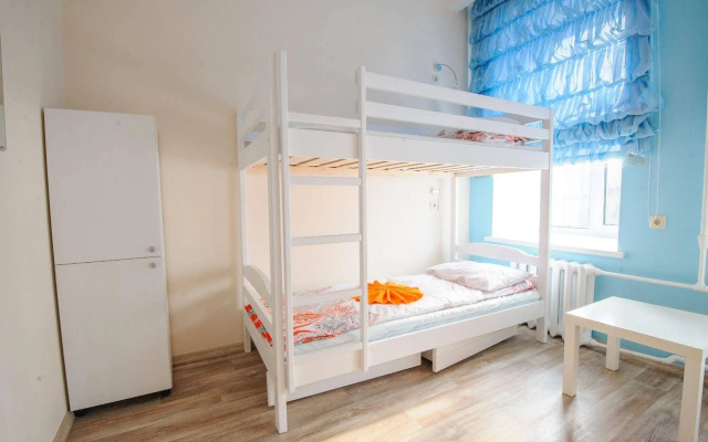 Happy House Hostel