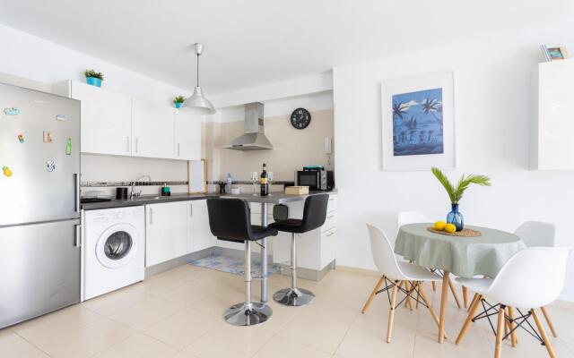Home2Book Stunning Apartment Bajamar