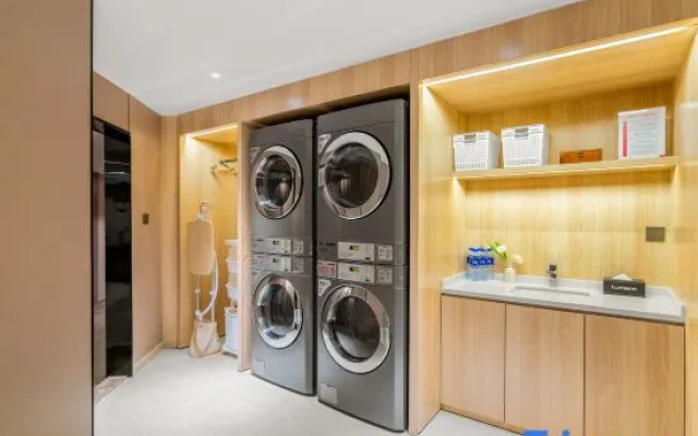 Homeinn · neo (Wuxi Binhu Wanda Plaza Helekou Subway Station)