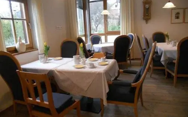 Hotel Garni Zum Hirschen (Adults Only)
