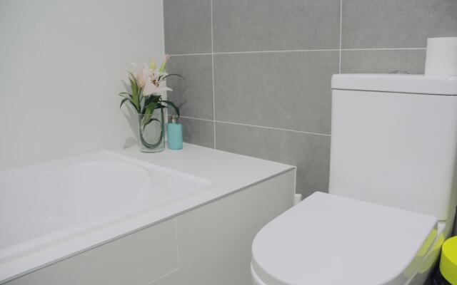 New Oriental Service Apartment
