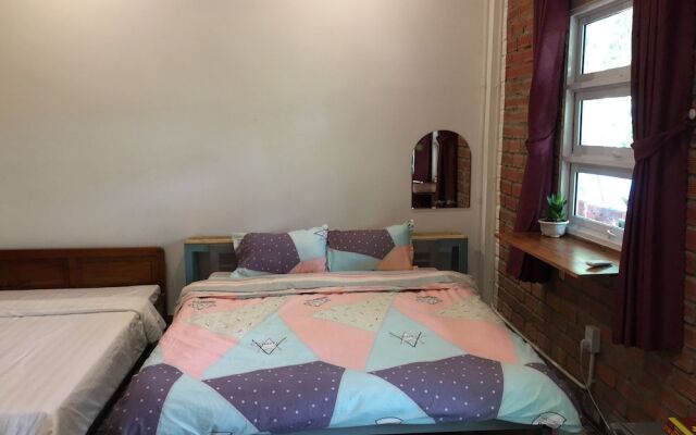 Khang Binh House - Hostel