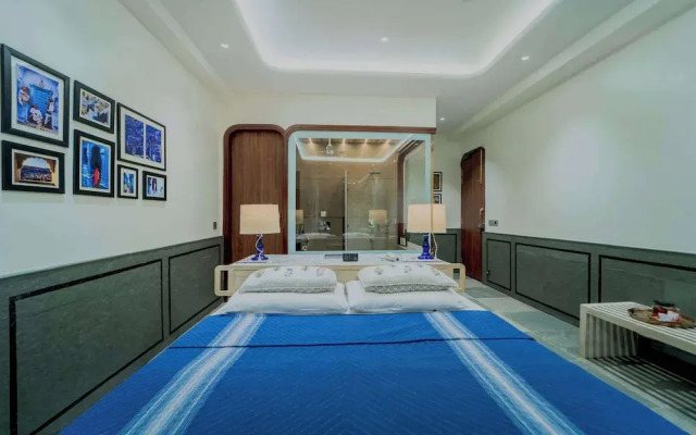 Artisav House