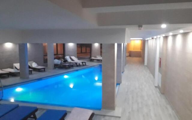 S 68, Milmari Resort