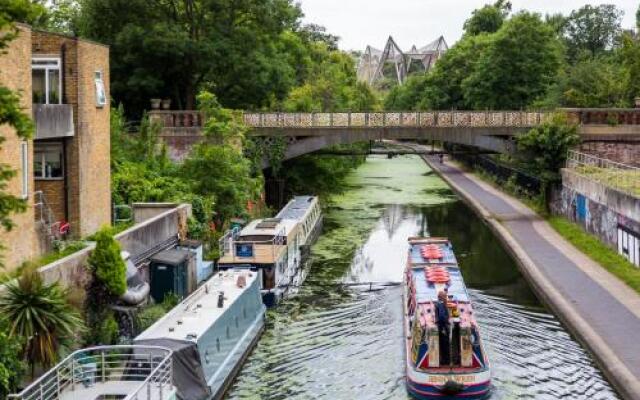Chalcot Road Iv By Onefinestay