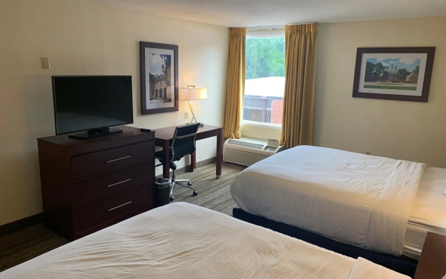 Ramada Williamsburg East Busch Gardens Area