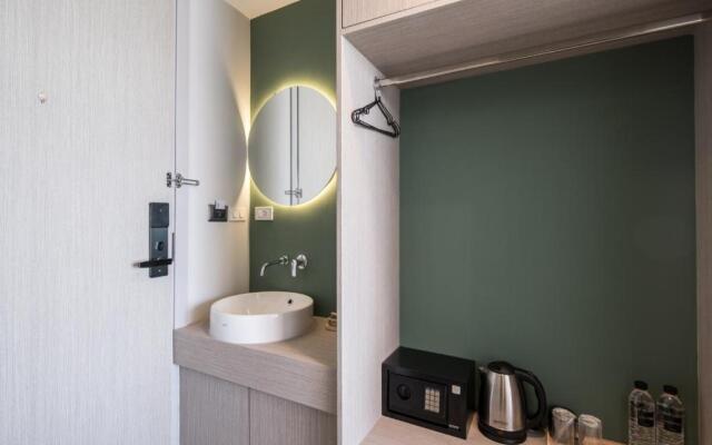 Yanud Residence