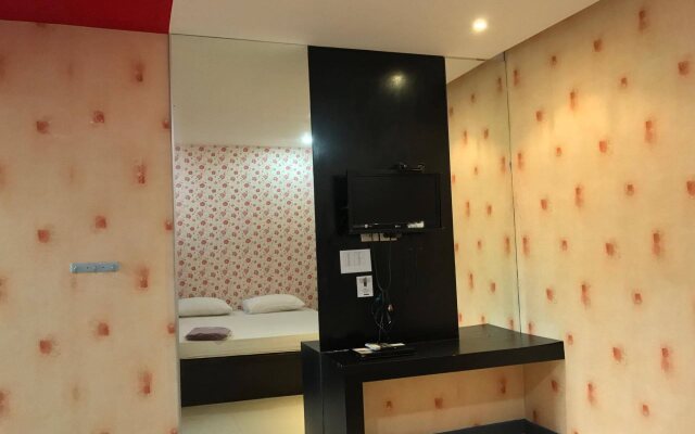 Lux Inn