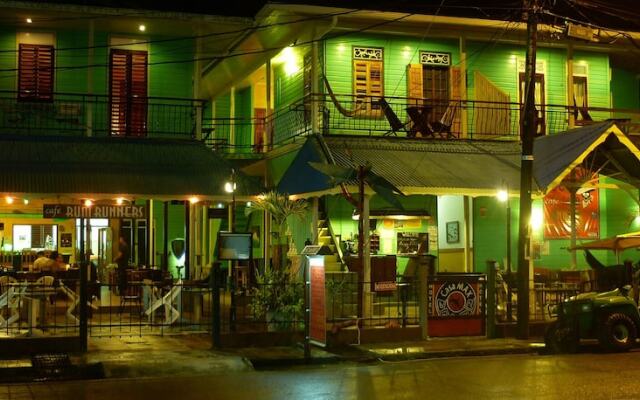 Casa Max Hotel