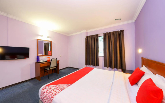 Super OYO 473 Comfort Hotel 2