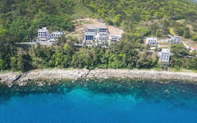 Yeosu Sand Al Pension