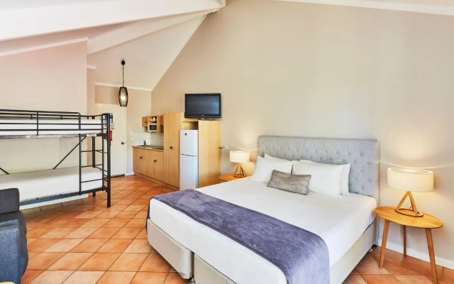 RAC Monkey Mia Dolphin Resort