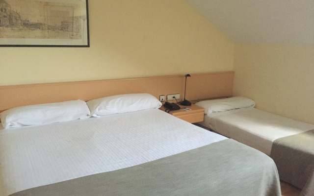 Hotel AR Parquesur