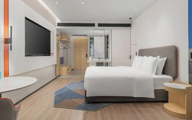 Longyan Liancheng by IHG