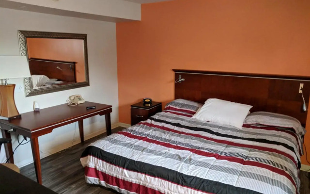Skylark Motel