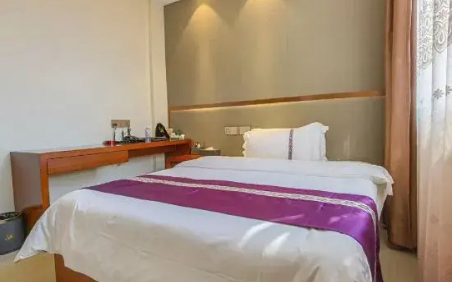 Zhuorui Hotel