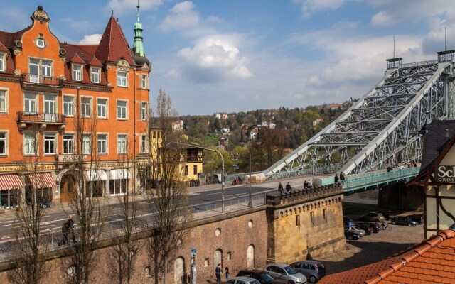 Bed and Breakfast am Schillerplatz