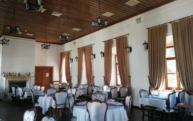 Les Pergamon