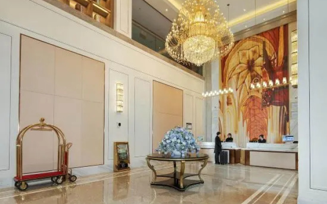 Vienna International Hotel (Chengdu East Railway Station Sichuan Normal University Branch) – Lobby – Chengdu