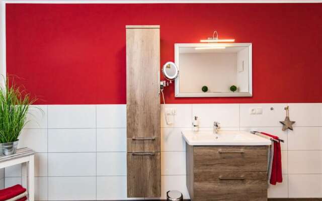 High Geest 4 - Including Many Extras