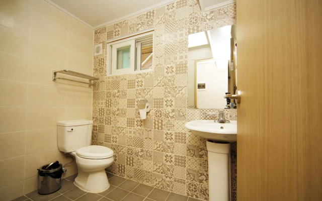 24 Guesthouse Seoul Cheongryangri