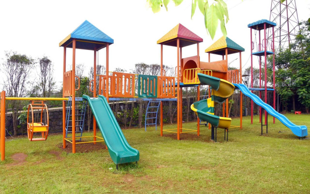 Camel Valley Resort