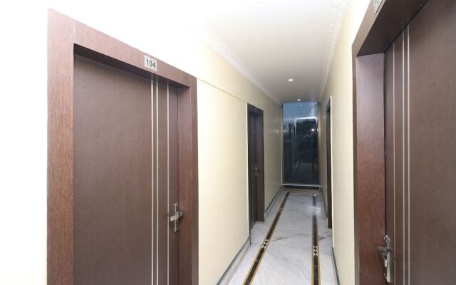OYO Flagship 11703 Hemlata Lodge