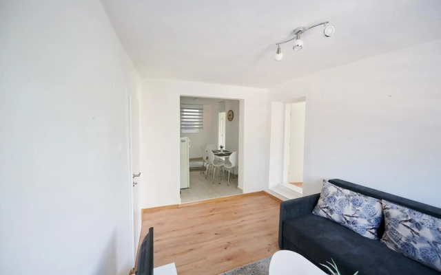 Lovely House Apartment
