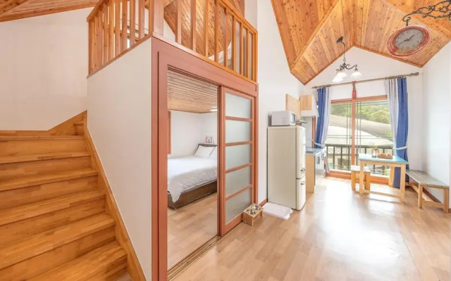 Gapyeong Highmong Pet-friendly Kids Pool
