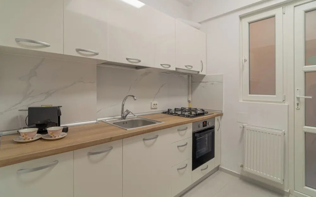 Charming 2BR Flat - Romanian Athenaeum