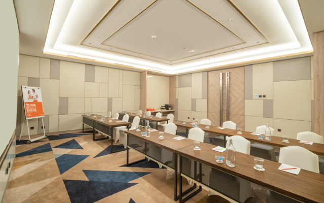 HARRIS Suites Puri Mansion