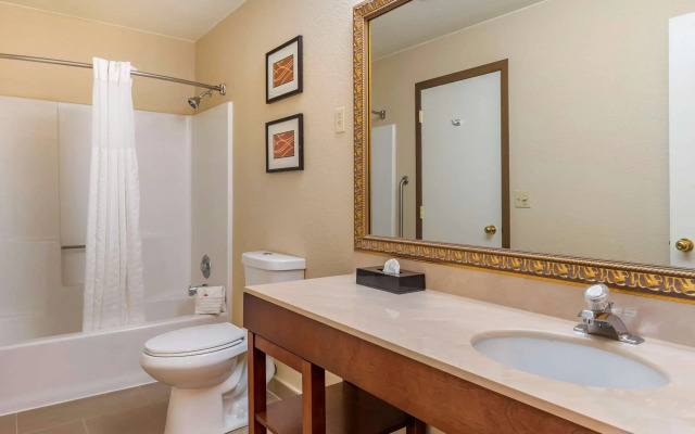 Comfort Inn & Suites Klamath Falls