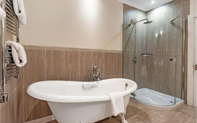 Taychreggan Hotel