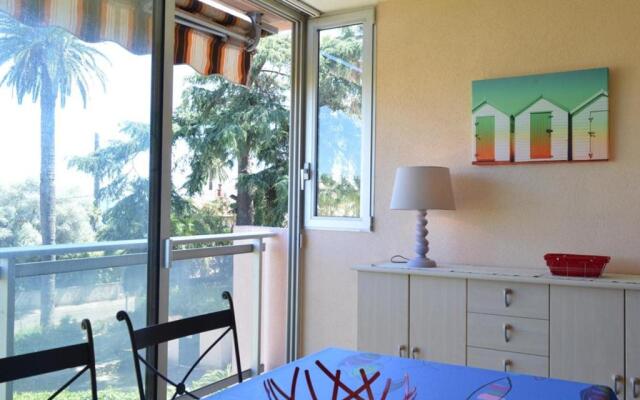 Appartement Golfe Juan, 1 pièce, 2 personnes - FR-1-252-62