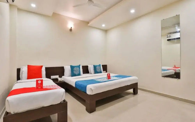 Lalji's Hotel & Restaurant