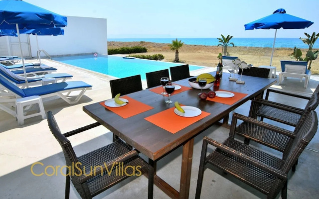 Blue - Beach Front Spectacular Villa Sleeps 10