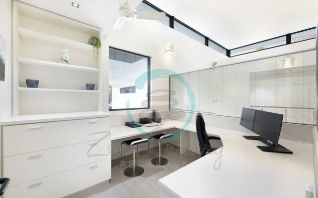 ZENLUX INFINITY - 4BR with Private Pool