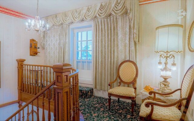 Heber Senator Bed and Breakfast